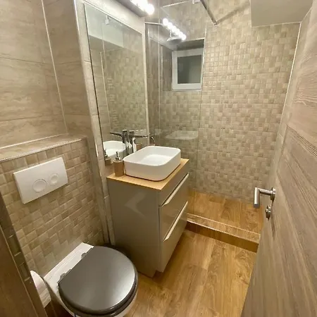 Eme Studio بوخارست
